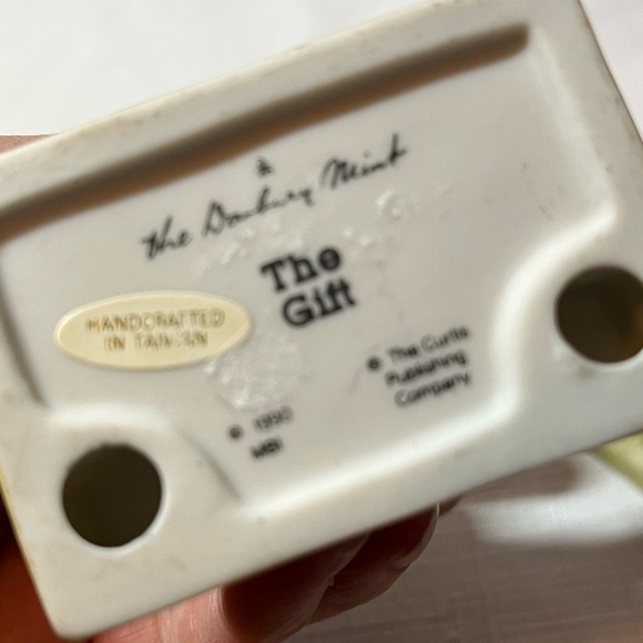 The Danbury Mint Leapfrog, The Gift, and Homecoming Figurines. 4”. Vintage - Picture 5 of 7